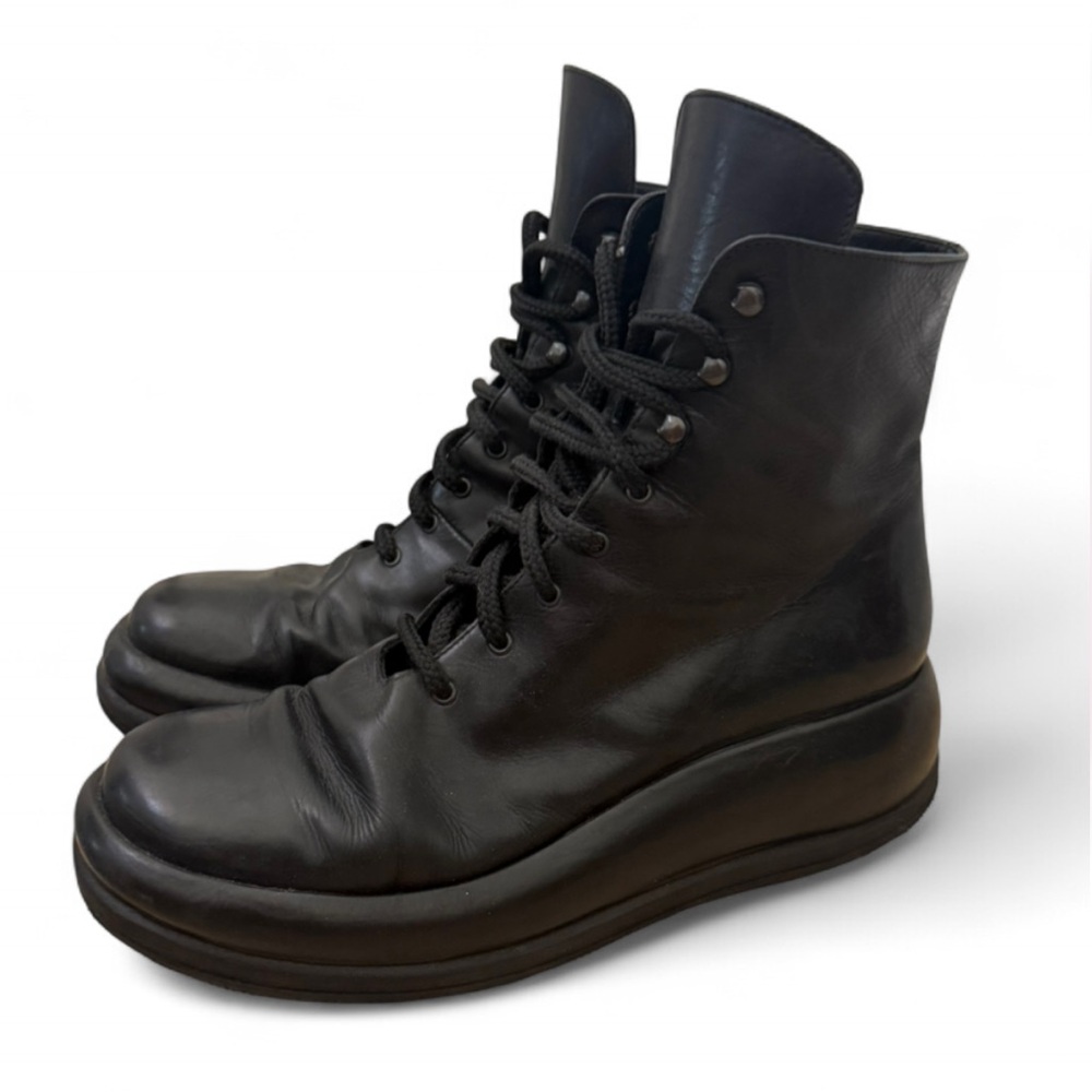 ESPACE Made in Portugal Sporty Black Leather Combat Platform Moon Boots